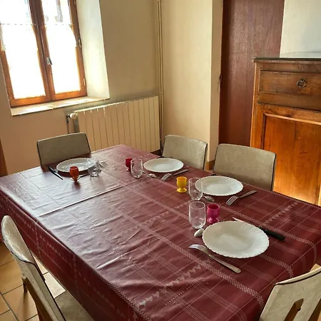 Holiday home Perigourdine Avec Piscine, Nature & Bastides *